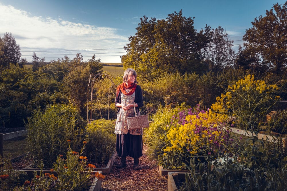 Jane-wallwork-collecting-herbs-00028