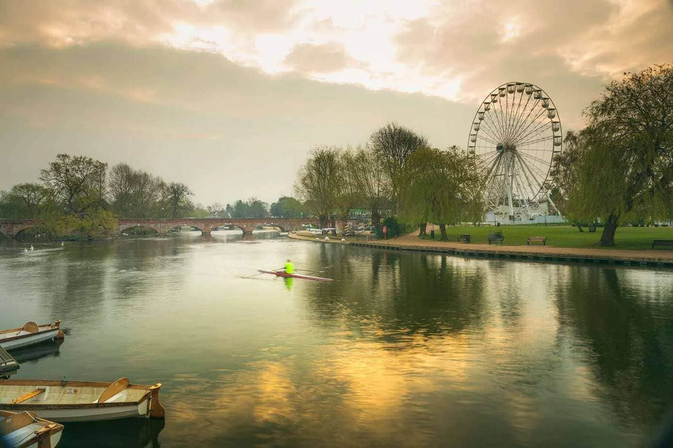 A Morning On The River