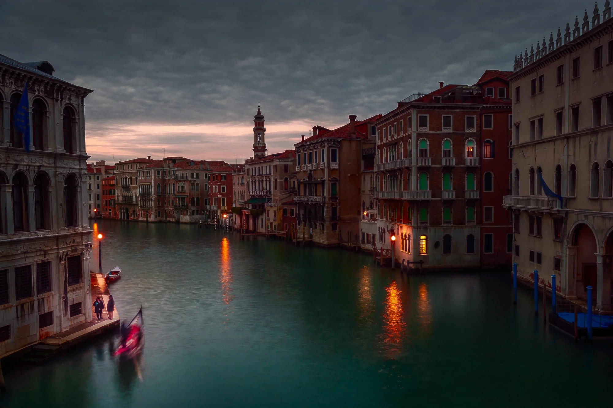 Evening Catch Up Under Rialto Bridge