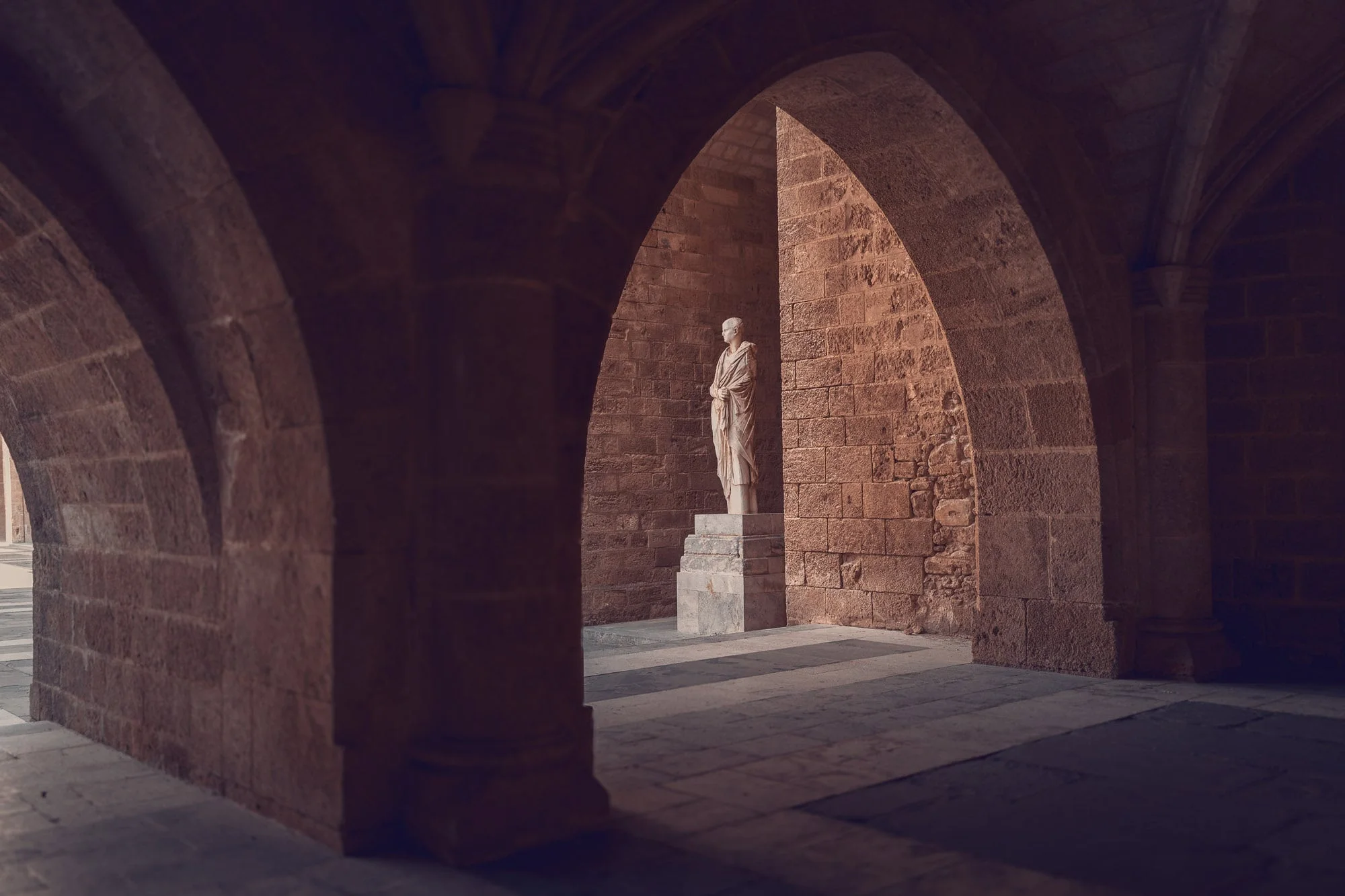 A-Brief-Moment-In-The-Palace-Of-Grand-Masters